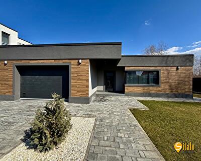 Киев, 1-я Озерная ул.