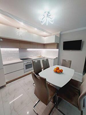 Тадея Рыльского бул., 1