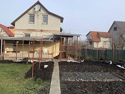 Днепровский район, пгт Обуховка, Харьковская ул., Ізумруднв