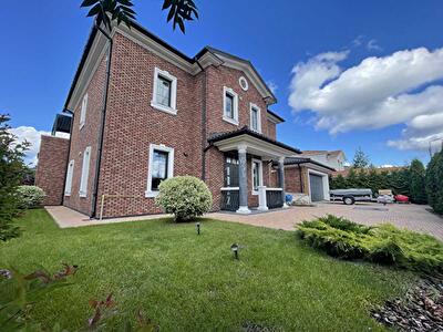 Киевская обл., Мироновский район, с. Козин, Старокиївська КГ Дніпрова Хвиля