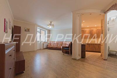 Сімї Стешенків, 7