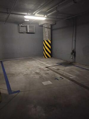 Киев, Берестейский, 67