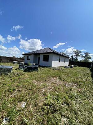 Марии Приймаченко ул.