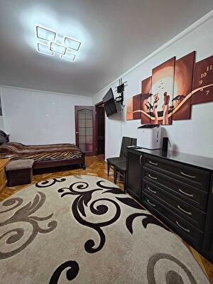 Ярослава Мудрого вул., 10