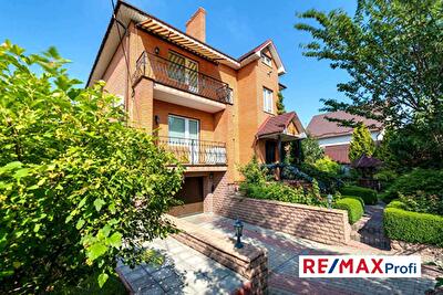 пгт Глеваха, Освіти