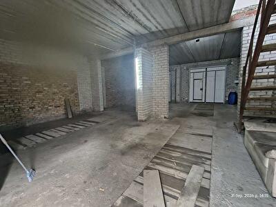 Київ, Пухівська вул., 2