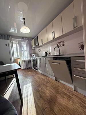 Киев, Старонаводницкая ул., 6