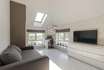 с. Хотов, Партизанская ул., 1А