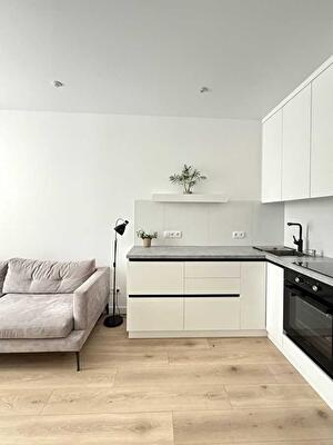 Братьев Зеровых ул., Шеметів, 7