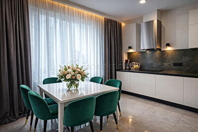 Одеса, Літературна вул., 1А