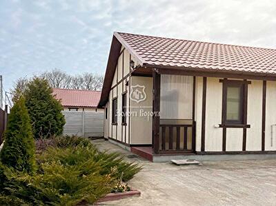 Бориспільський район, с. Петропавлівське, Троїцька, 5