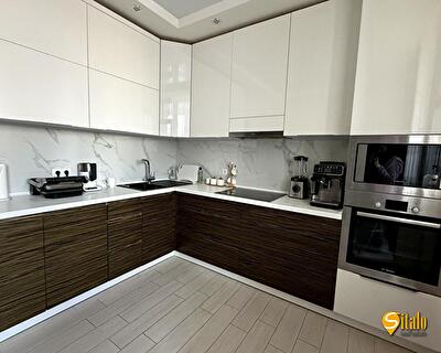 Драгоманова вул., 2Б