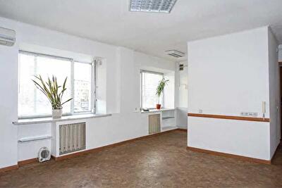 Лесі Українки бул., 19