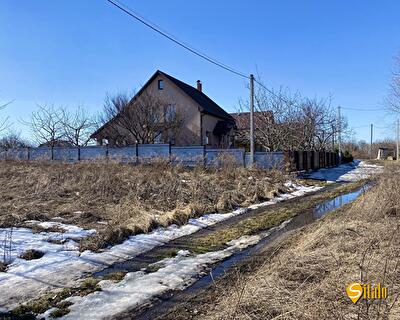 Обухівський район, с. Креничі