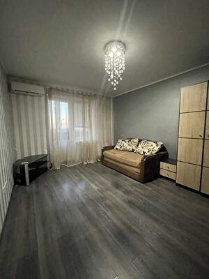 Киев, Ушинского ул., 14Б