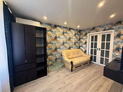 Юрия Шумского ул., 10