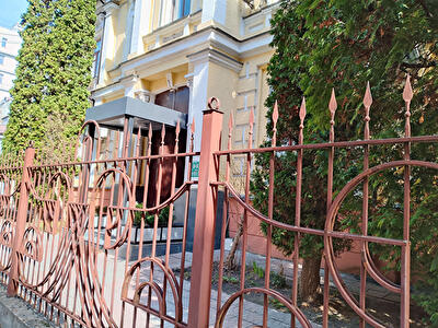 Київ, Саксаганського вул., 74Б