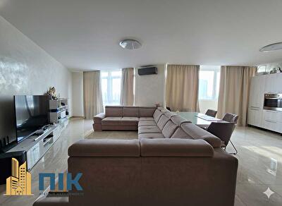 Героев Сталинграда просп., 2Д