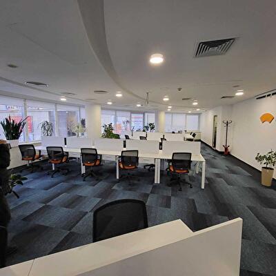 Київ, Євгена Сверстюка вул., 2а