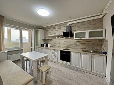 Київ, Краківська вул., 27