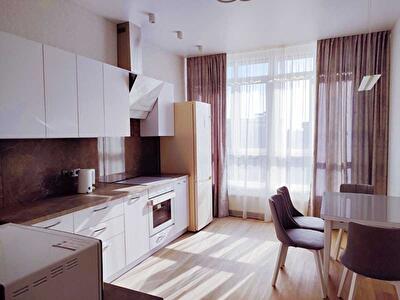 Київ, Михайла Максимовича вул., 32