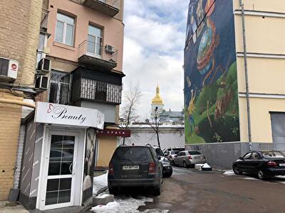 Київ, Стрілецька вул., 4