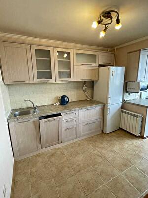 Юліуса Фучика вул., 13