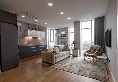 Київ, Антонова Авіаконструктора вул., 2Б