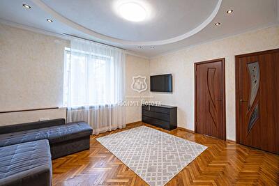 Київ, Осиповського вул., 27