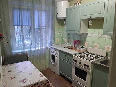 Київ, Татарська вул., 36/5