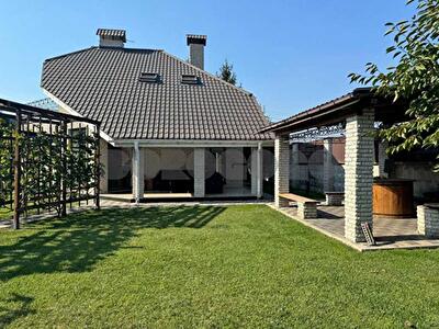 Київська обл., Києво-Святошинський район, с. Софіївська Борщагівка, Печерська, 54