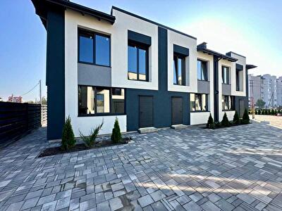 Києво-Святошинський район, с. Гатне, Святопетровського вул., 34