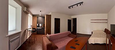 Днепр, Героев Крут ул., 7