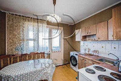 Теодора Драйзера вул., 1/25