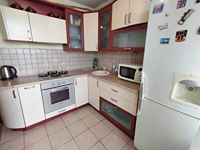 Киев, Леся Курбаса просп., 5Б