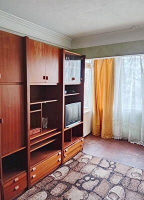 Киев, Кубанской Украины ул., 45