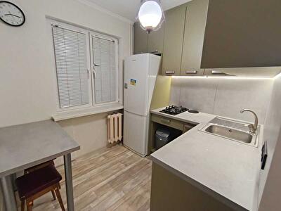 Миколи Василенка вул., 25/18