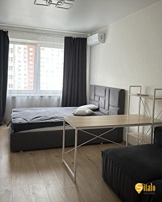 Київ, Єлизавети Чавдар вул., 34