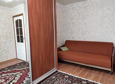 Дніпро, Коробова вул., 8