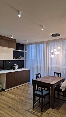 Київ, Метрологічна вул., 10б