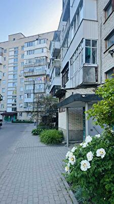 Луцьк, Соборності просп., 35