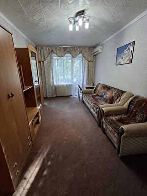 Київ, Вишгородська вул., 36Б