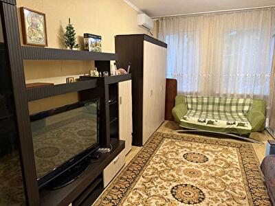 Космонавта Волкова ул., 9