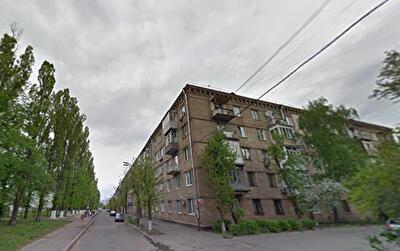 Київ, Івана Світличного вул., 4