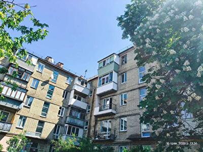 Соборности просп., 20/2