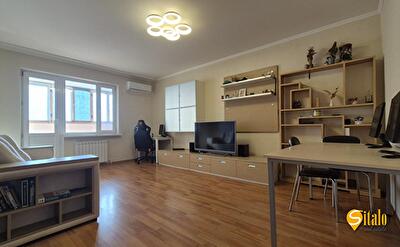 Киев, Бориса Гмыри ул., 1/2