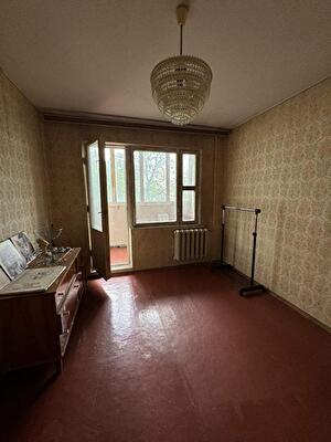 Киев, Квитневый пер., 12