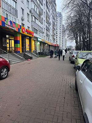 Киевская обл., Киево-Святошинский район, г. Вишневое, Скрябiна, 25