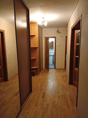 Київ, Миколи Садовського вул., 12