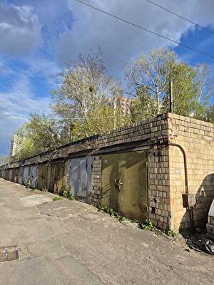 Киев, Гречко Маршала, 6Б